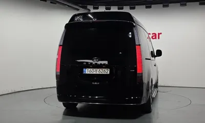 Hyundai Staria 2023, 51485 км, за 30228.16 USD