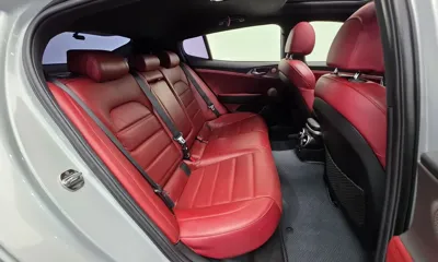Kia Stinger 2018, 94279 км, за 9977.68 USD - фото 19
