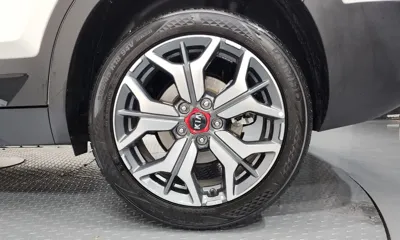 Kia Seltos 2022, 15747 км, за 15172.23 USD - фото 21