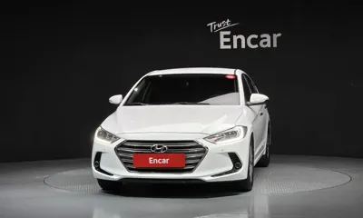 Hyundai Avante 2018, 110411 км, за 7023.76 USD