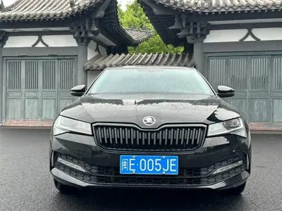 Skoda Superb 2023, 47000 км, за 21809.24 USD