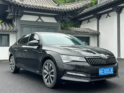 Skoda Superb 2023, 47000 км, за 21809.24 USD