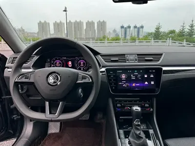 Skoda Superb 2023, 47000 км, за 21809.24 USD - фото 18