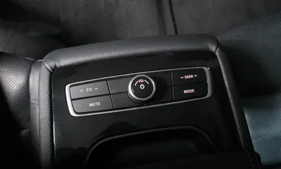 Kia K7 2018, 133362 км, за 6825.71 USD - фото 27