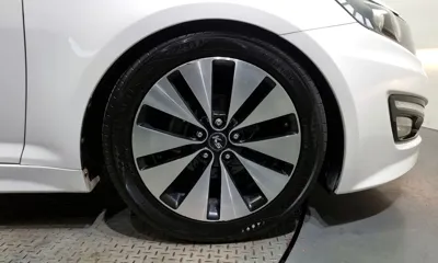 Kia K5 2011, 135148 км, за 3014.98 USD