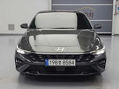 Hyundai Avante 2024, 136263 км, за 10437.18 USD