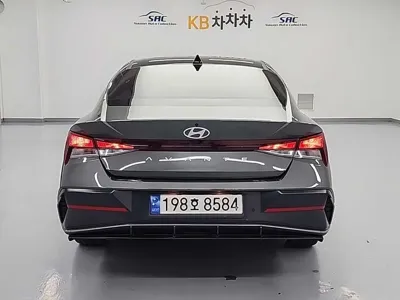 Hyundai Avante 2024, 136263 км, за 10437.18 USD