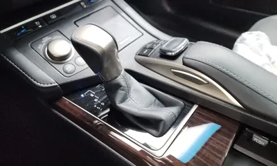 Lexus ES 2017, 66277 км, за 17060.52 USD - фото 9