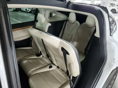 Tesla Model X 2019, 98808 км, за 43849.28 USD - фото 18