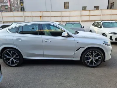 BMW X6 2023, 31000 км, за 56365.15 USD - фото 8