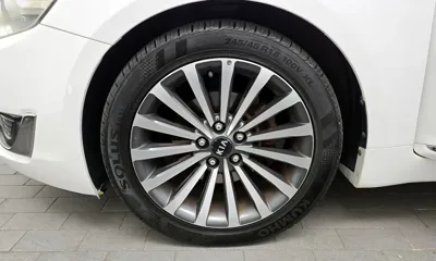 Kia K7 2013, 127108 км, за 5135.54 USD