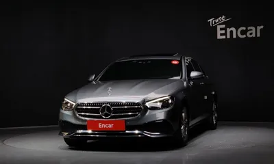 Mercedes-Benz E-Class 2022, 50318 км, за 22004.72 USD