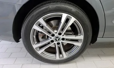 Mercedes-Benz E-Class 2022, 50318 км, за 22004.72 USD
