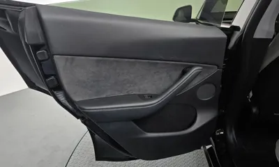 Tesla Model Y 2024, 56706 км, за 27153.73 USD - фото 26