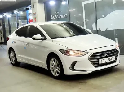 Hyundai Avante · 2017 год