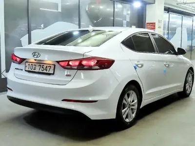Hyundai Avante 2017, 140376 км, за 3413.42 USD