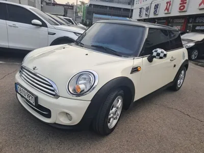 MINI Cooper 2012, 155588 км, за 2246.45 USD