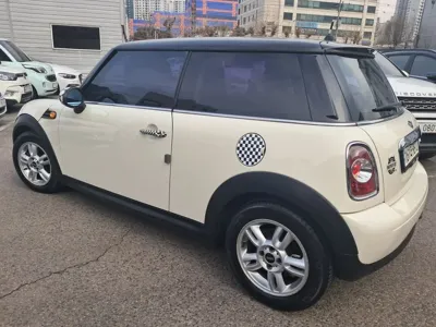 MINI Cooper 2012, 155588 км, за 2246.45 USD