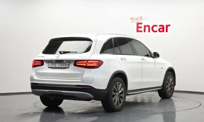 Mercedes-Benz GLC-Class 2019, 74508 км, за 15622.95 USD