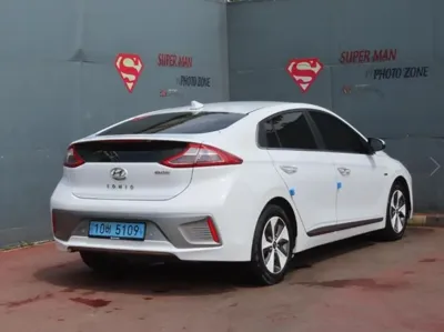 Hyundai Ioniq 2018, 231090 км, за 5170.52 USD