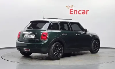 MINI Cooper 2016, 173264 км, за 4561.08 USD