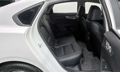 Kia K3 2022, 89837 км, за 9831.52 USD - фото 12