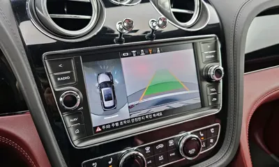 Bentley Bentayga 2020, 92689 км, за 70705.09 USD - фото 15