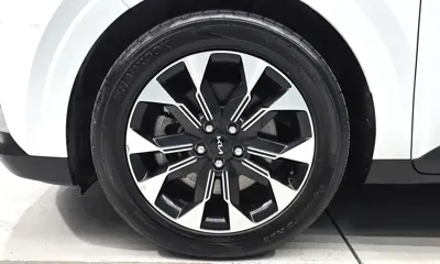 Kia Canival 2023, 121500 км, за 11684.39 USD