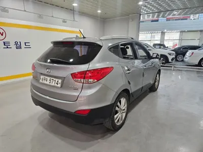 Hyundai Tucson 2010, 239649 км, за 1950.2 USD