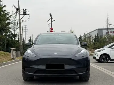 Tesla Model Y 2022, 165000 км, за 16873.55 USD