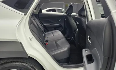 Hyundai Kona 2024, 29841 км, за 20405.64 USD - фото 12