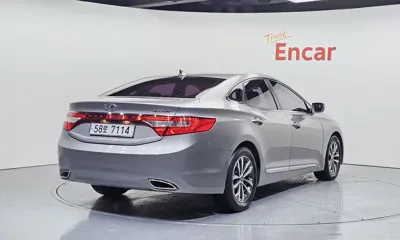 Hyundai Grandeur 2011, 116535 км, за 3164.85 USD