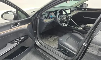 Kia K5 2022, 78053 км, за 18019.79 USD - фото 10