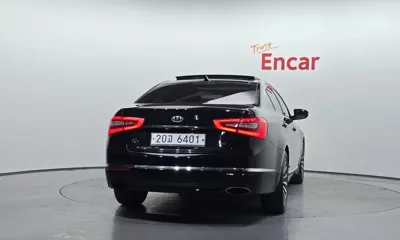 Kia K7 2013, 237702 км, за 3190.73 USD