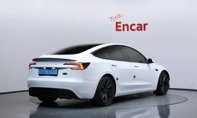 Tesla Model 3 2024, 66115 км, за 35814.27 USD