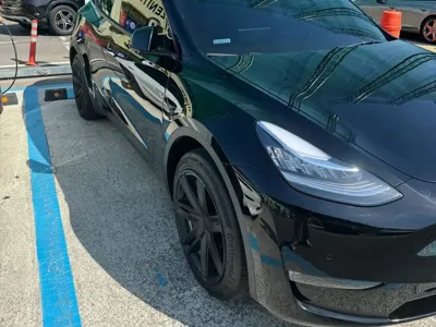 Tesla Model Y 2022, 48520 км, за 28285.41 USD