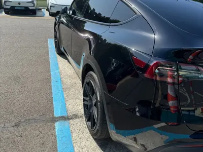 Tesla Model Y 2022, 48520 км, за 28285.41 USD