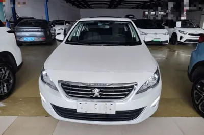 Peugeot 408 2014, 133200 км, за 5322 USD