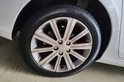 Peugeot 408 2014, 133200 км, за 5322 USD - фото 11
