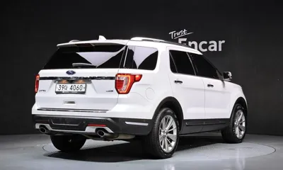 Ford Explorer 2018, 99968 км, за 10921.14 USD