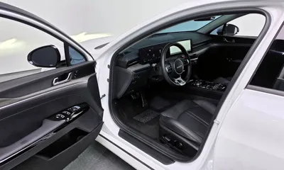 Kia K5 2025, 17195 км, за 22843.64 USD - фото 10