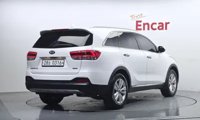 Kia Sorento 2017, 172672 км, за 6610.26 USD