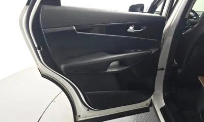 Kia Sorento 2017, 172672 км, за 6610.26 USD - фото 25
