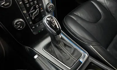 Volvo V40 2015, 54163 км, за 7880.79 USD - фото 9