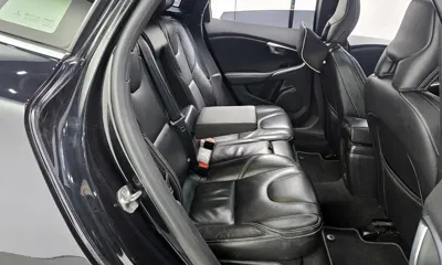 Volvo V40 2015, 54163 км, за 7880.79 USD - фото 12