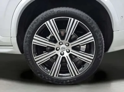 Volvo XC90 2025, 6661 км, за 50214.73 USD