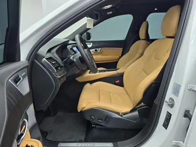 Volvo XC90 2025, 6661 км, за 50214.73 USD - фото 11