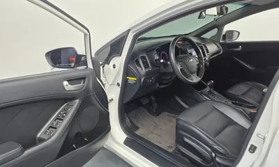 Kia K3 2015, 124061 км, за 3479.06 USD - фото 10