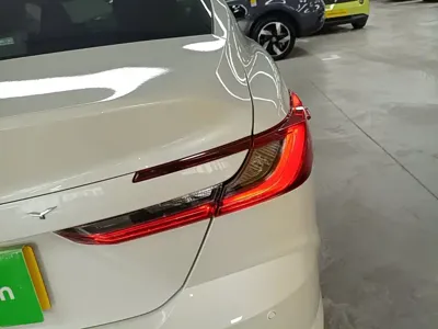 Toyota Camry 2025, 3800 км, за 18304.53 USD - фото 8