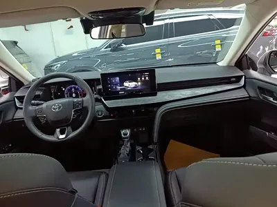 Toyota Camry 2025, 3800 км, за 18304.53 USD - фото 10